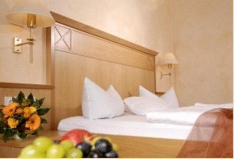 Hotel Schwanen Kaelberbronn Pfalzgrafenweiler Стая снимка